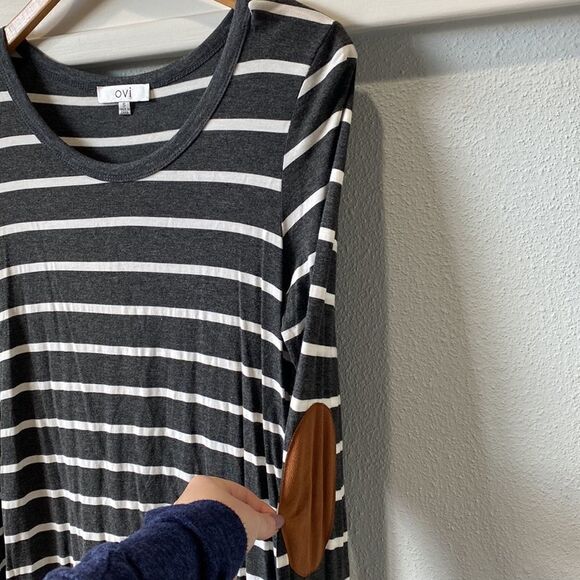 Jersey knit gray white striped dress - Picture 2 of 5